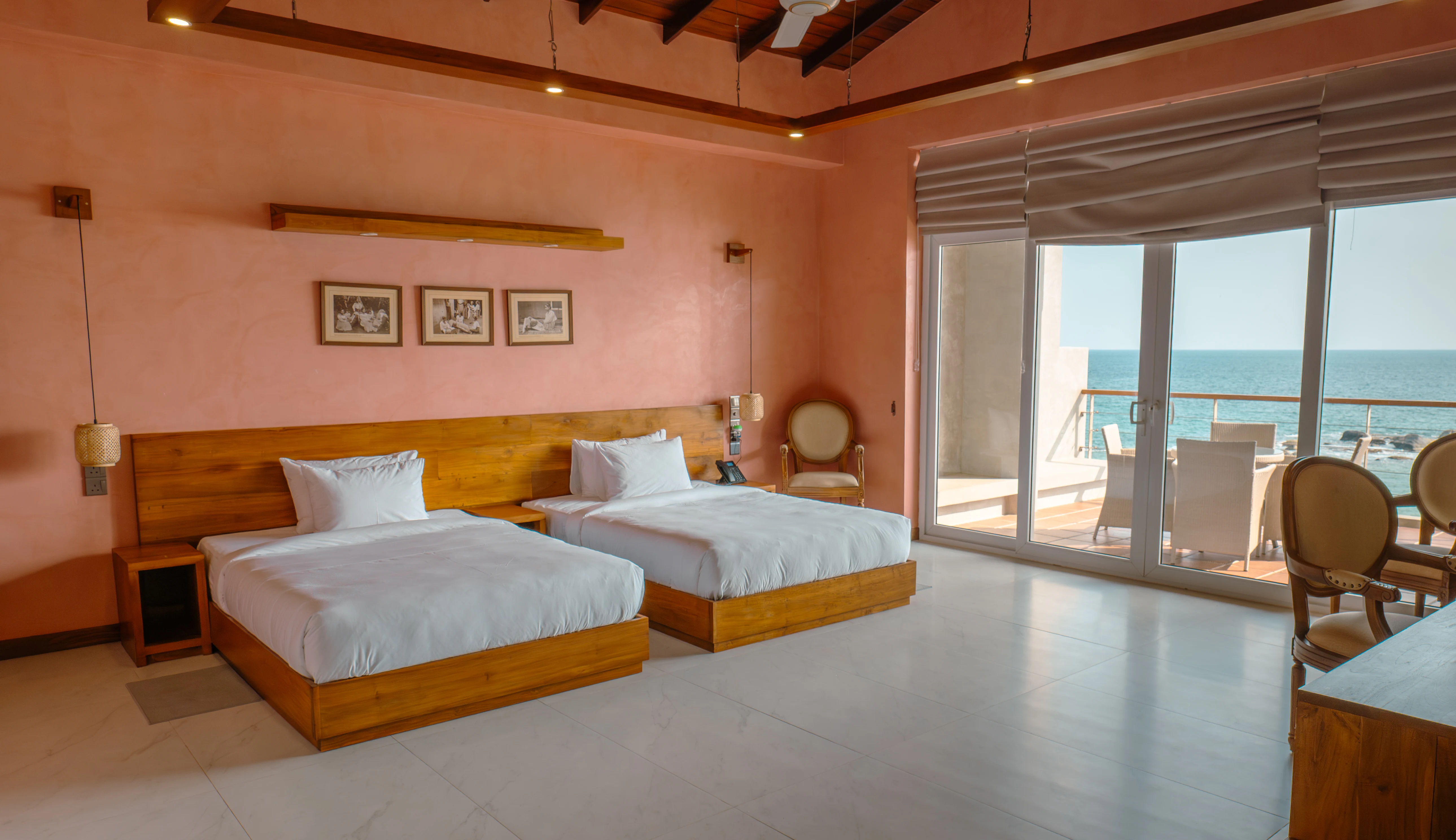 Twin Room - Bed Detail